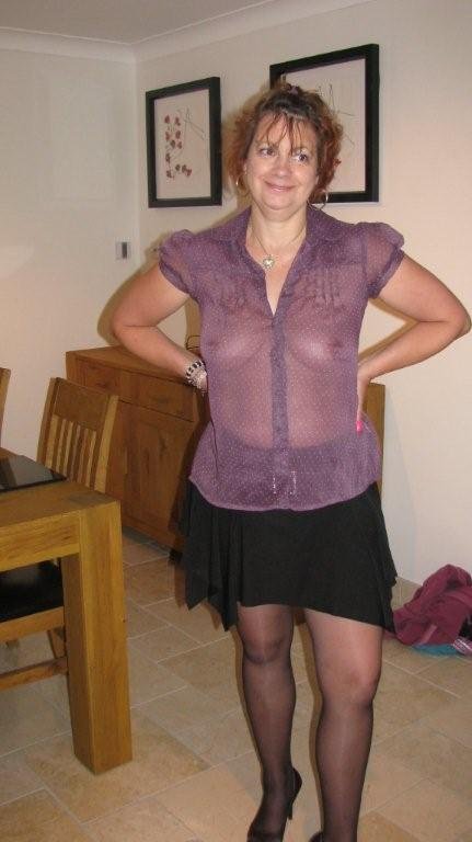 Lindsey, UK wife #kDHQONXR