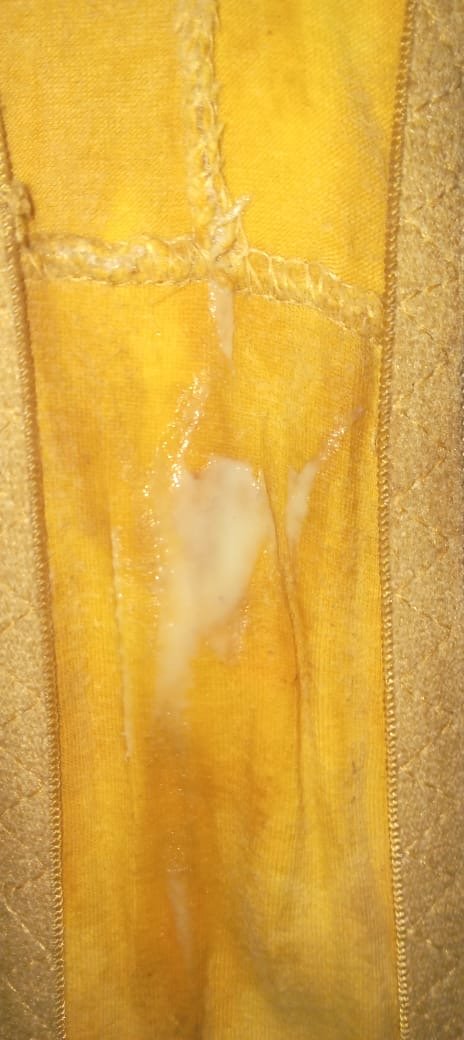 Calcinha da minha amiga depois da gozada na cona #EZNMZobu
